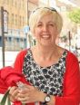  Julie Hesmondhalgh